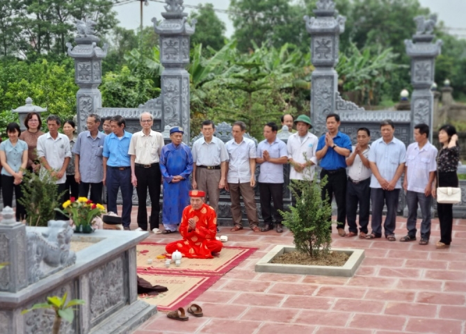 Họ Ngô Lệnh tộc Vọng Nguyệt khánh thành tôn tạo mộ Tổ